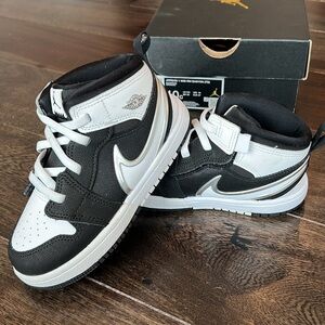 Jordan 1 MID RM Easyon